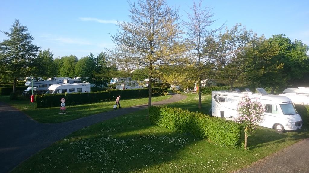 Camping De La Miniere Forges-les-Eaux Exterior photo